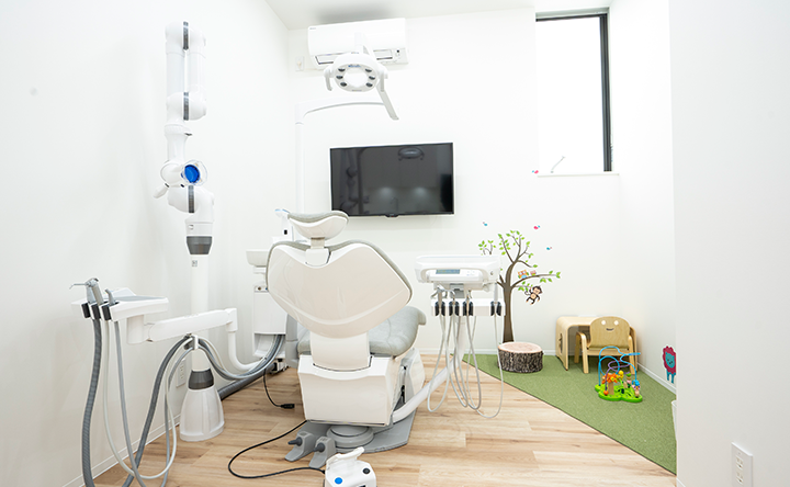 プライバシーに配慮した個室設計の診療空間